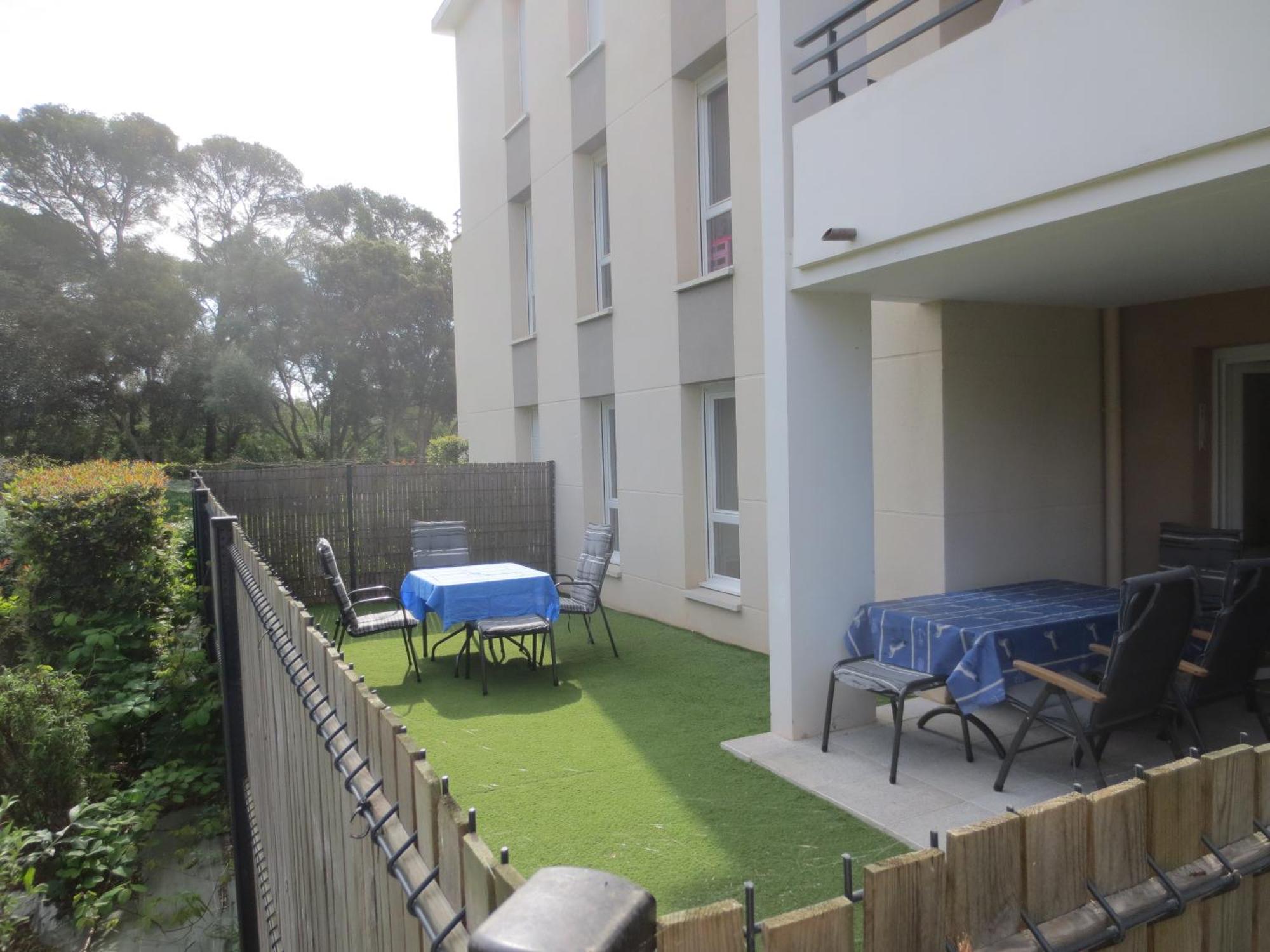 Rez De Jardin T3 Recent Et Calme Au Nouvelles Terres A La Londe Les Maures Apartment Exterior photo